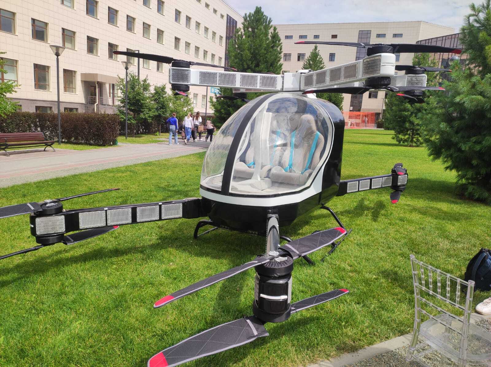 Аэротакси Hi-Fly, полноразмерный прототип, экстерьер на выставке
